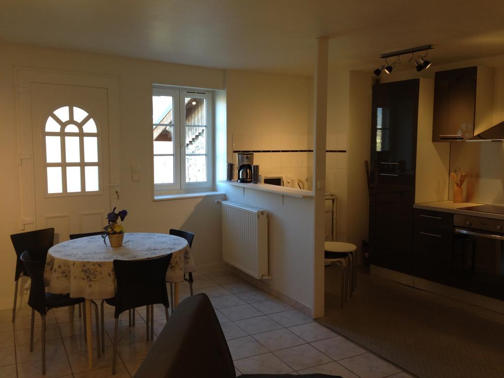Gite De Fontepaisse Saint-Jean-en-Royans Habitación foto